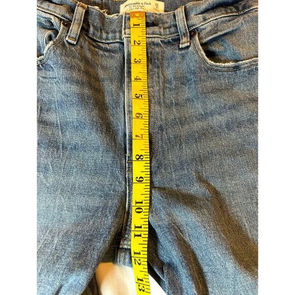 Abercrombie and Fitch Jeans for the 90s - Size 26 2R - Picture 8 of 16